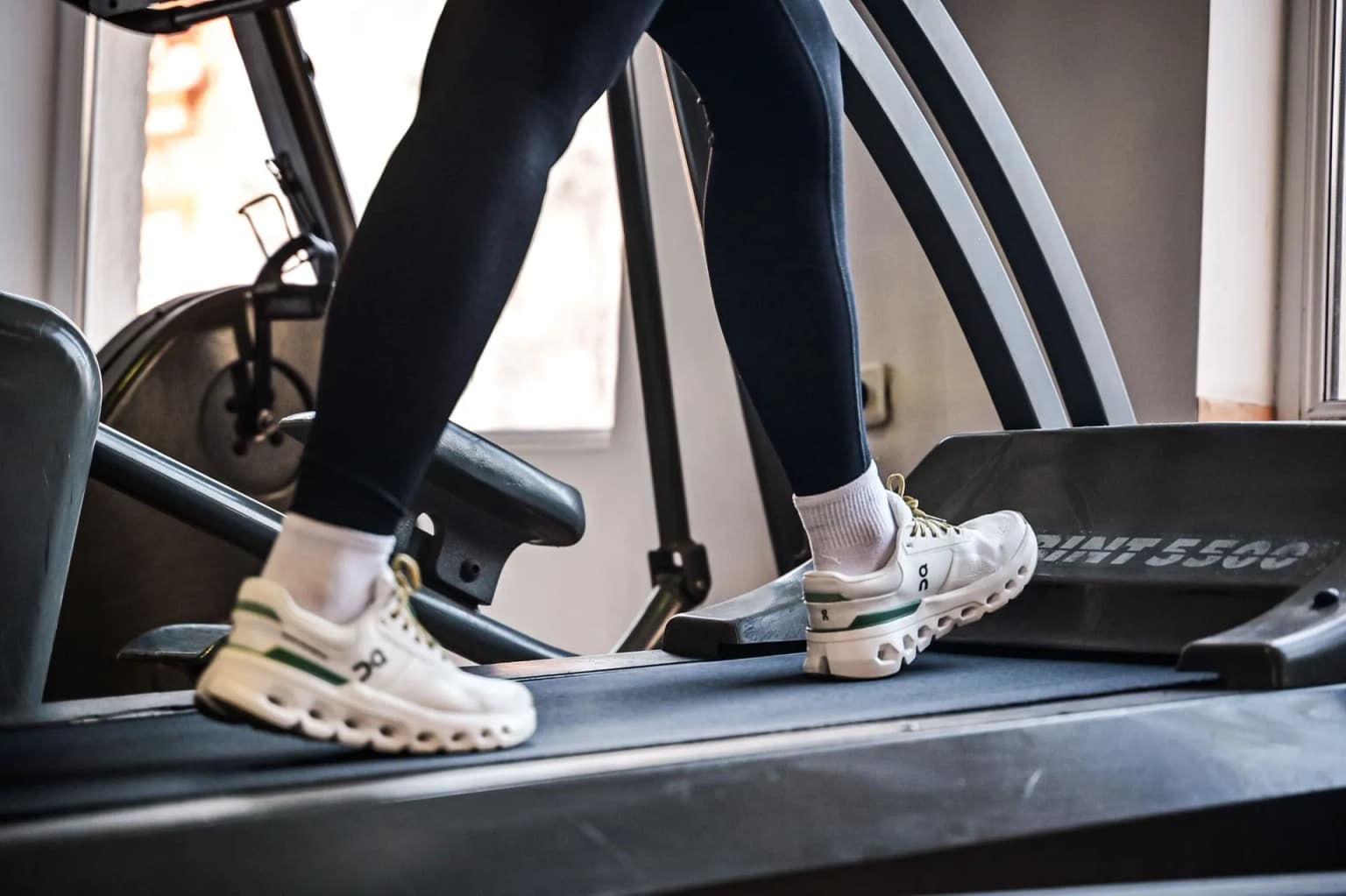 Бягаща пътека в Golden Gym Vidin – фитнес зала във Видин